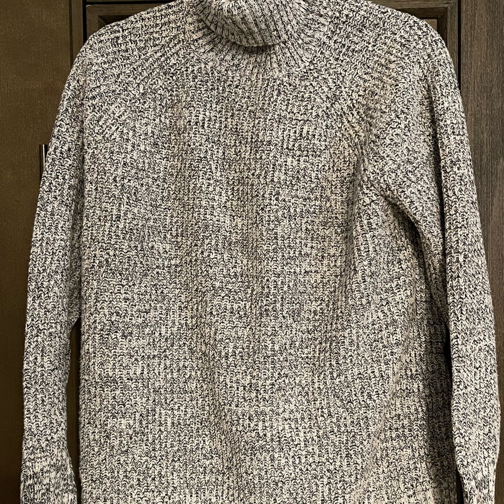H&M Gray Sweater